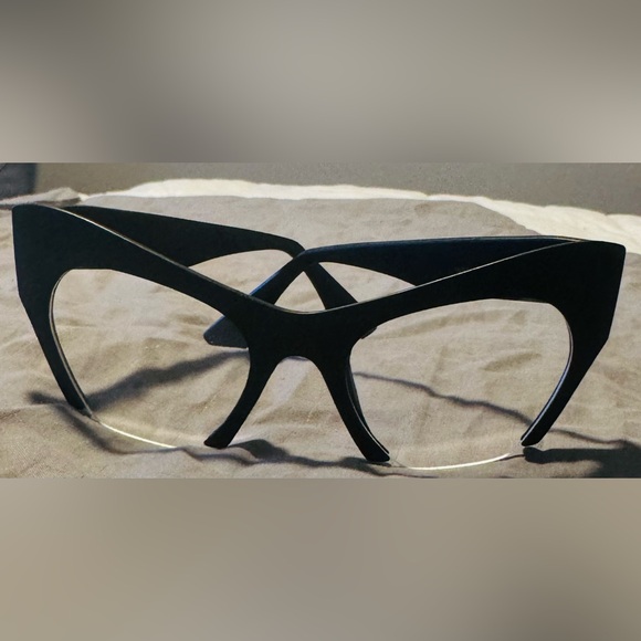 Fashion Glasses - Picture 1 of 1